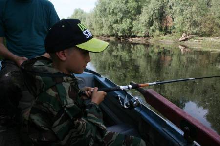 Рыбалка в Сузунском районе на базе Клевое место.